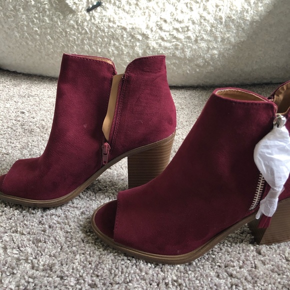 Open Toe Fall Booties - Picture 3 of 5